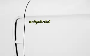   Porsche Panamera Turbo S E-Hybrid (Carrara White Metallic) - 2020