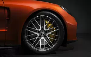   Porsche Panamera Turbo S - 2020