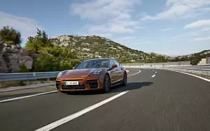   Porsche Panamera Turbo E-Hybrid - 2024