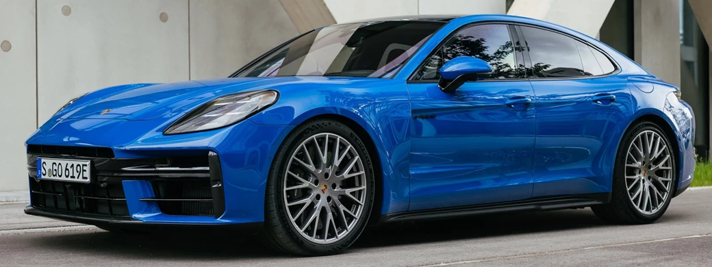   Porsche Panamera 4S E-Hybrid (Lugano Blue) - 2024 - Car wallpapers