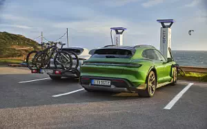   Porsche Taycan 4S Cross Turismo - 2021