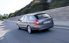   Skoda Superb Combi - 2009