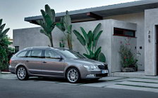   Skoda Superb Combi - 2009