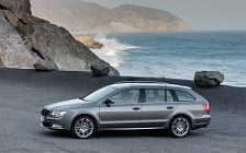  Skoda Superb Combi - 2009