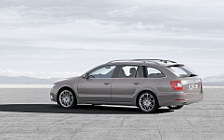   Skoda Superb Combi - 2009