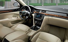   Skoda Superb Combi - 2009