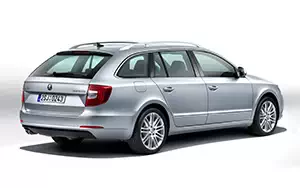   Skoda Superb Combi - 2013