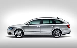   Skoda Superb Combi - 2013
