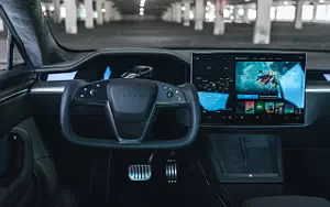   Tesla Model S Plaid - 2021