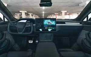   Tesla Model S Plaid - 2021