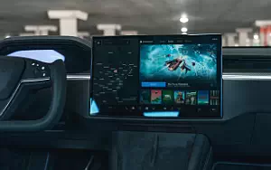   Tesla Model S Plaid - 2021