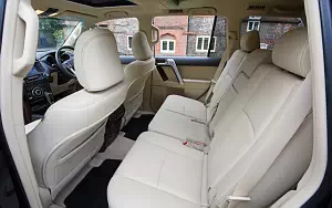   Toyota Land Cruiser UK-spec - 2014