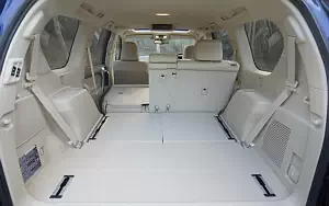  Toyota Land Cruiser UK-spec - 2014