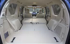   Toyota Land Cruiser UK-spec - 2014