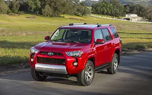   Toyota 4Runner US-spec - 2014