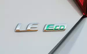   Toyota Corolla LE Eco US-spec - 2016