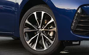   Toyota Corolla SE US-spec - 2016
