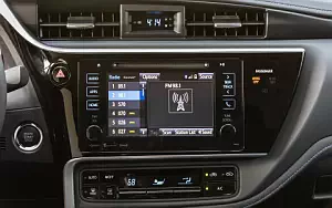   Toyota Corolla SE US-spec - 2016