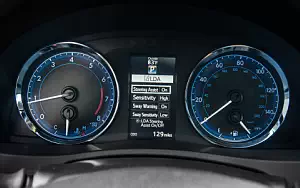   Toyota Corolla SE US-spec - 2016