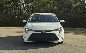   Toyota Corolla LE Hybrid Sedan US-spec - 2019