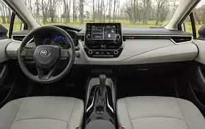   Toyota Corolla LE Hybrid Sedan US-spec - 2019