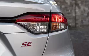   Toyota Corolla SE Sedan US-spec - 2019