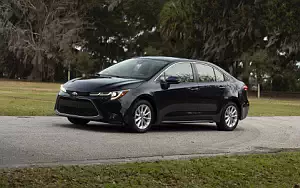   Toyota Corolla XLE Sedan US-spec - 2019