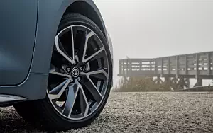   Toyota Corolla XSE Sedan US-spec - 2019