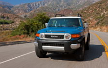   Toyota FJ Cruiser - 2011