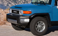   Toyota FJ Cruiser - 2011