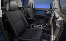   Toyota FJ Cruiser - 2011