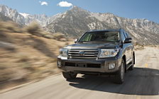  Toyota Land Cruiser 200 US-spec - 2013