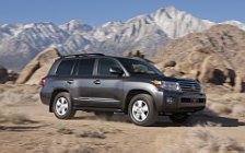   Toyota Land Cruiser 200 US-spec - 2013