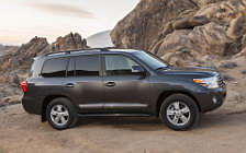   Toyota Land Cruiser 200 US-spec - 2013