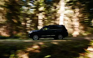   Toyota Land Cruiser 200 US-spec - 2016