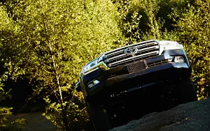   Toyota Land Cruiser 200 US-spec - 2016
