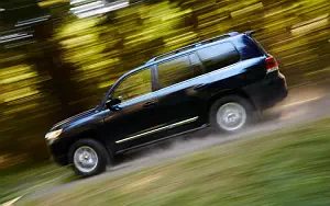   Toyota Land Cruiser 200 US-spec - 2016
