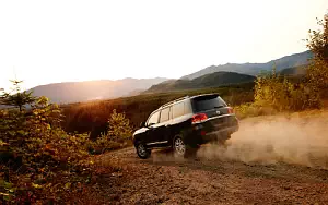   Toyota Land Cruiser 200 US-spec - 2016