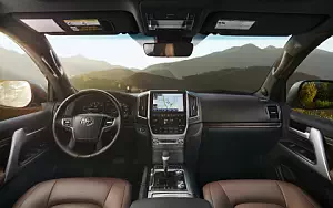   Toyota Land Cruiser 200 US-spec - 2016