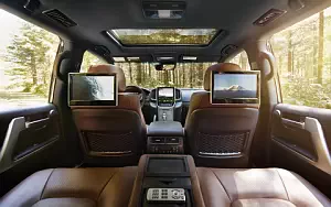   Toyota Land Cruiser 200 US-spec - 2016