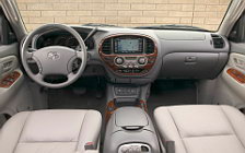   Toyota Sequoia Limited - 2005