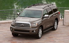   Toyota Sequoia - 2010