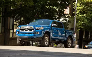   Toyota Tacoma Limited Double Cab - 2015