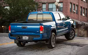   Toyota Tacoma Limited Double Cab - 2015