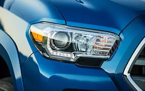   Toyota Tacoma Limited Double Cab - 2015