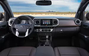   Toyota Tacoma Limited Double Cab - 2015