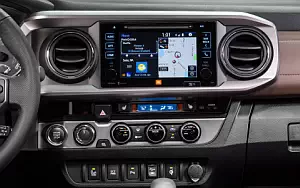   Toyota Tacoma Limited Double Cab - 2015