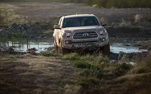   Toyota Tacoma TRD Off-Road Access Cab - 2015