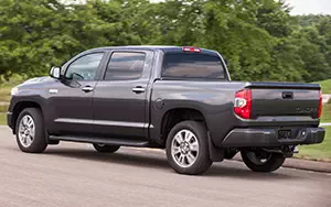   Toyota Tundra CrewMax Platinum - 2014