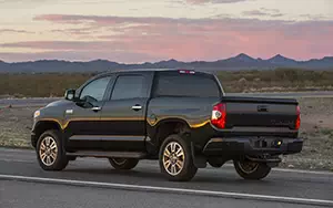   Toyota Tundra CrewMax Platinum - 2014